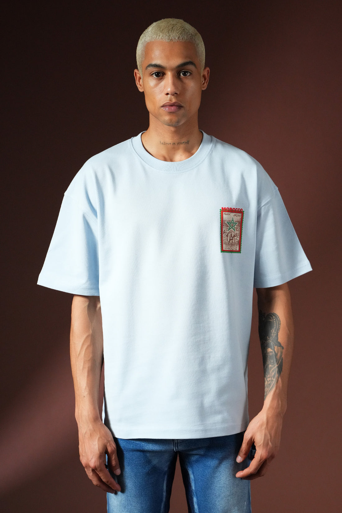 Übergroßes T-Shirt OM-023