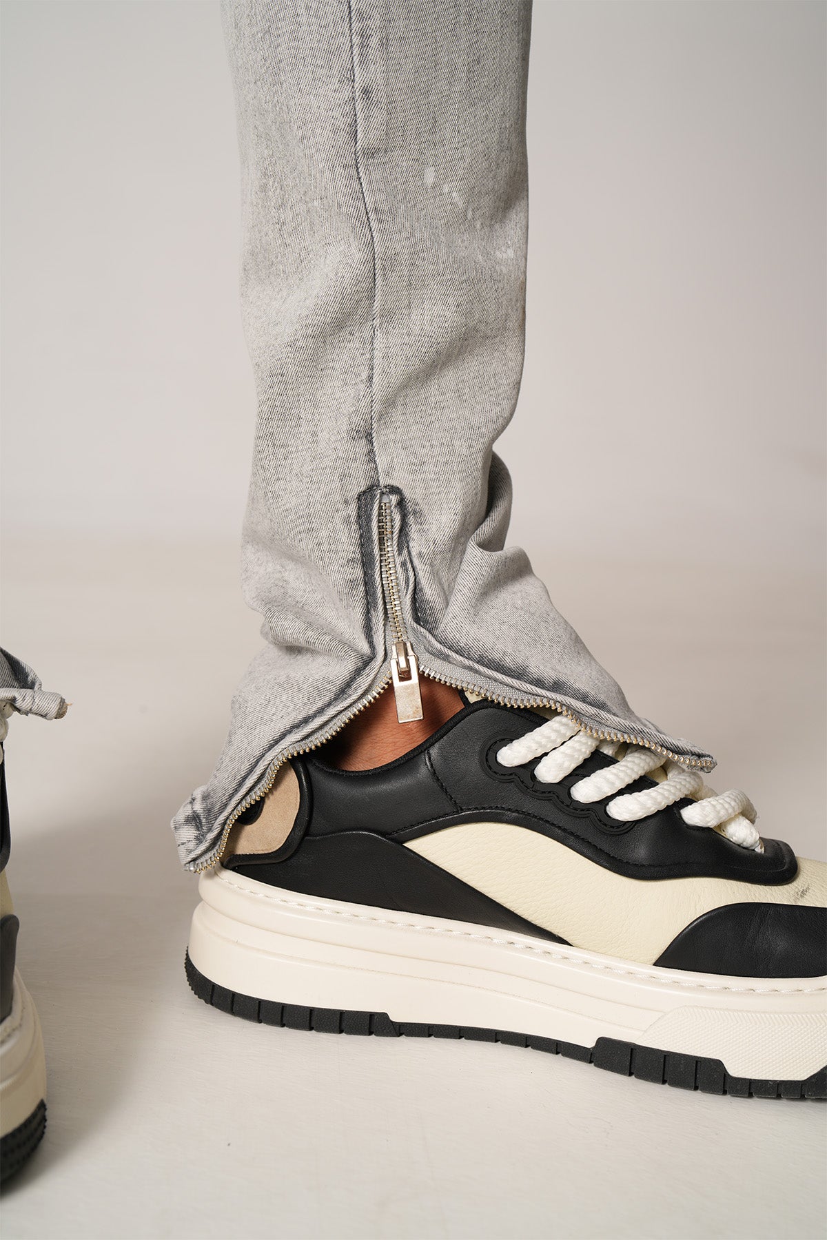 JEAN ZIPPED LL2000353