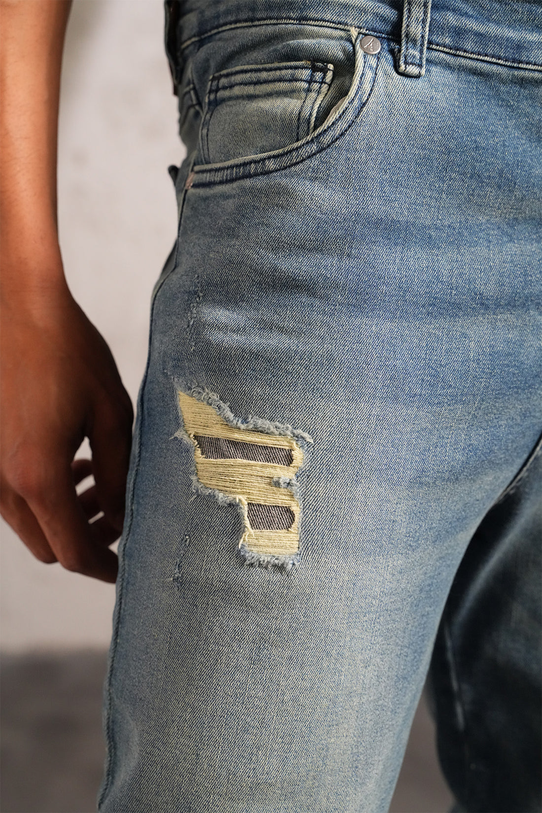 JEAN ZIPPED F009