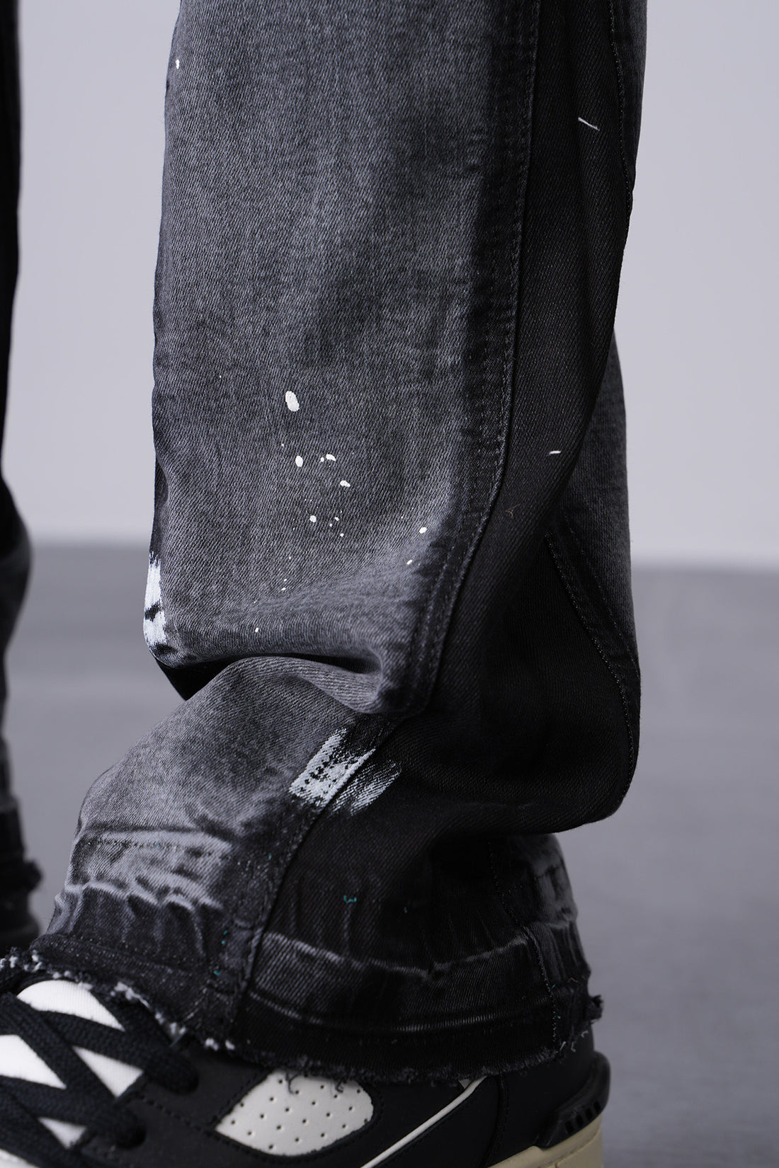 JEANS MIT WEITEM BEIN LL2000288