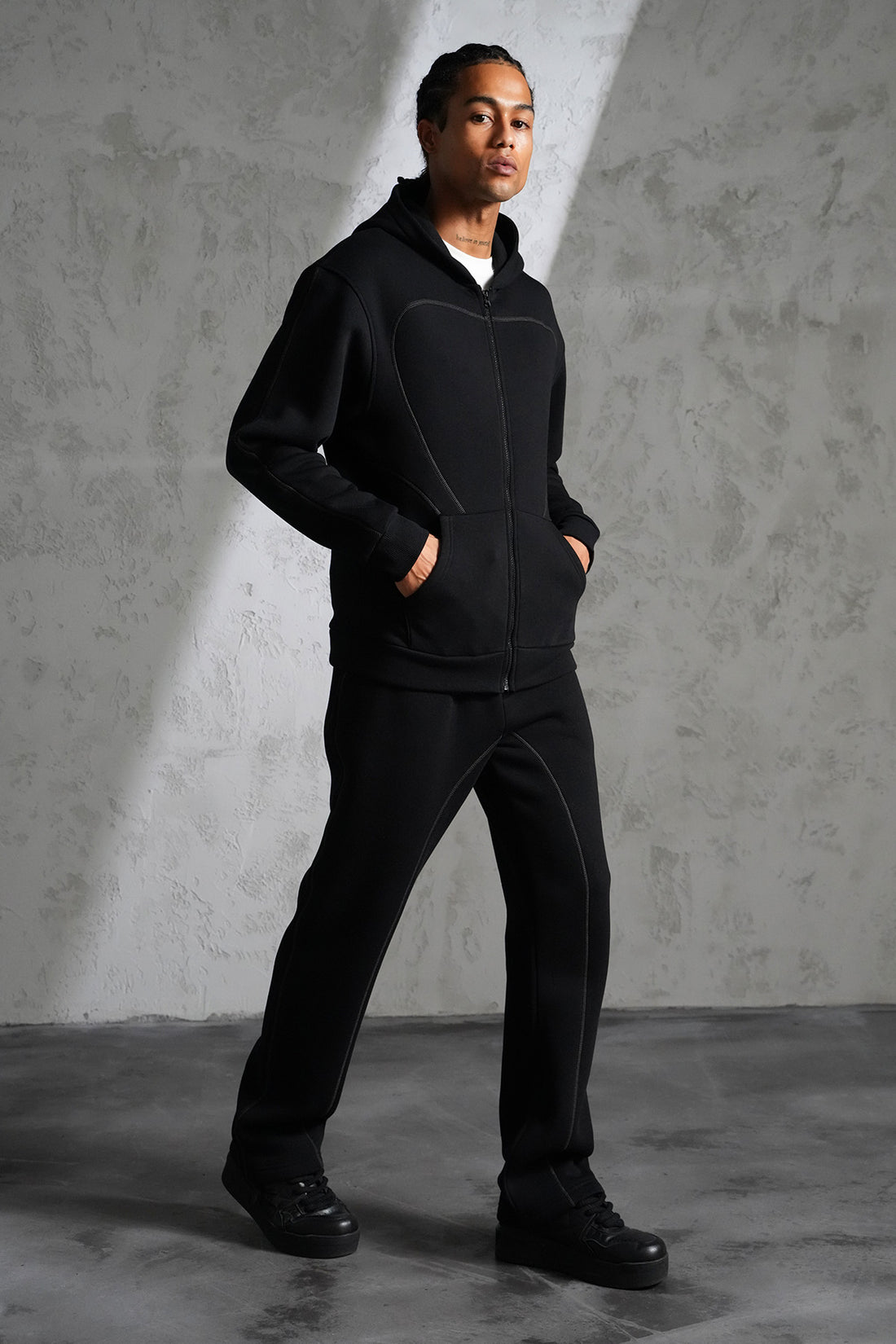 ENSEMBLE REGULAR FIT LP2609