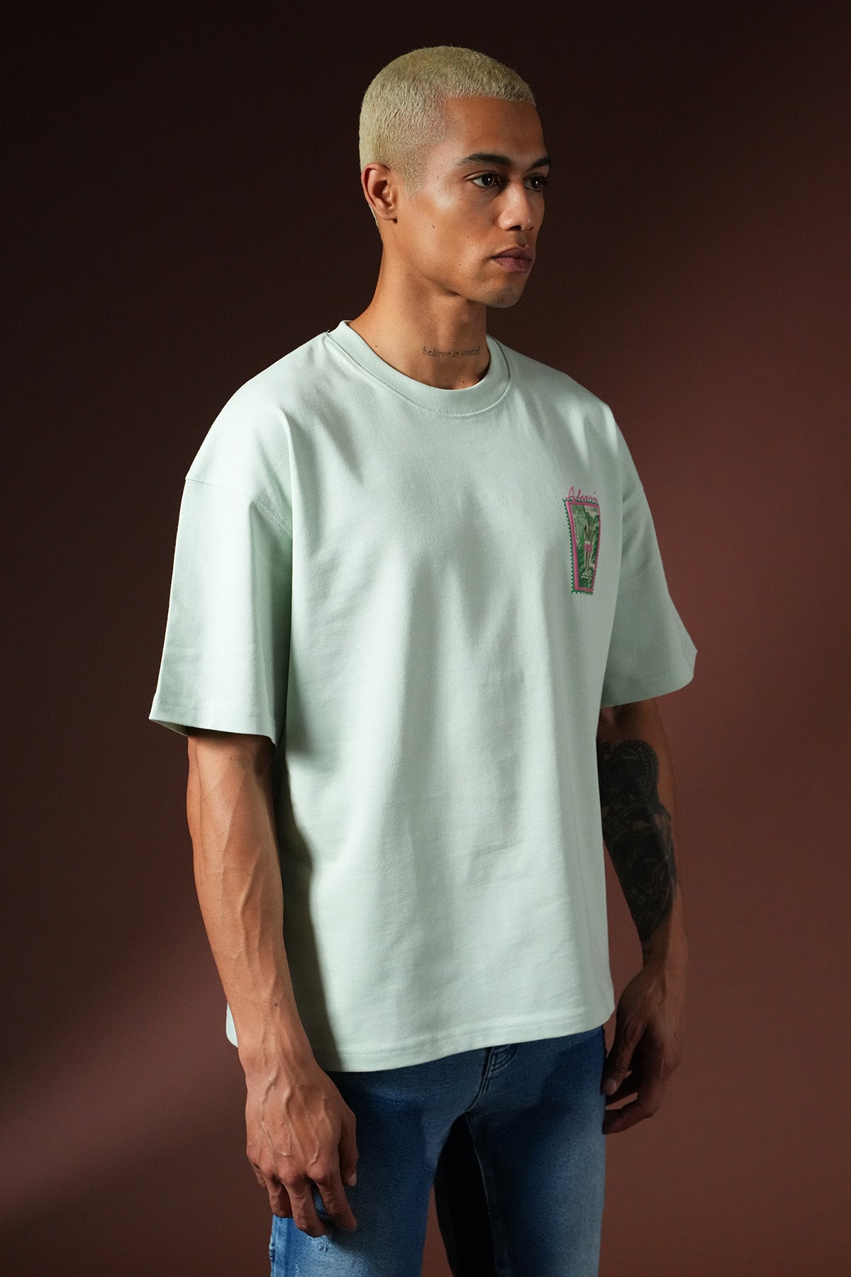 Übergroßes T-Shirt OM-027