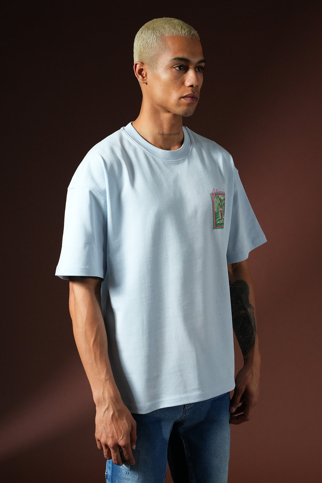 Übergroßes T-Shirt OM-027