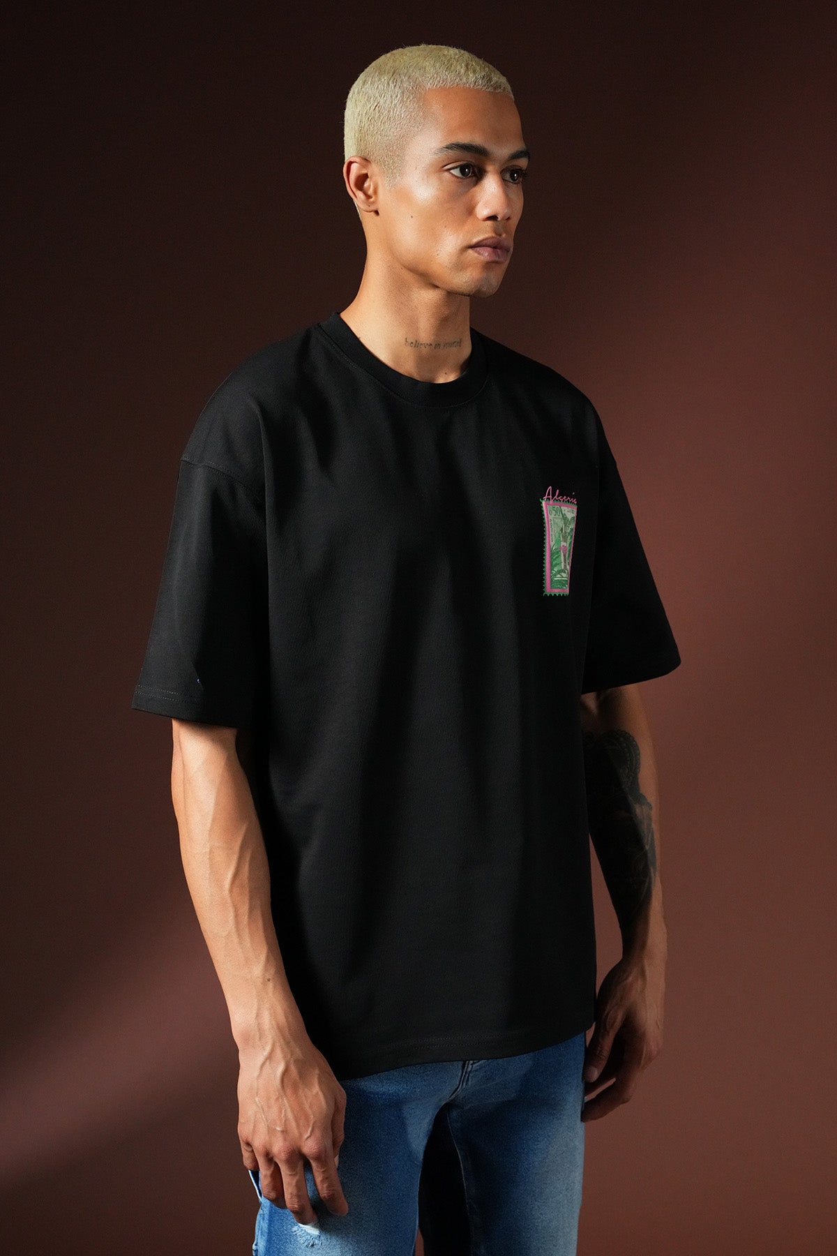 Übergroßes T-Shirt OM-027