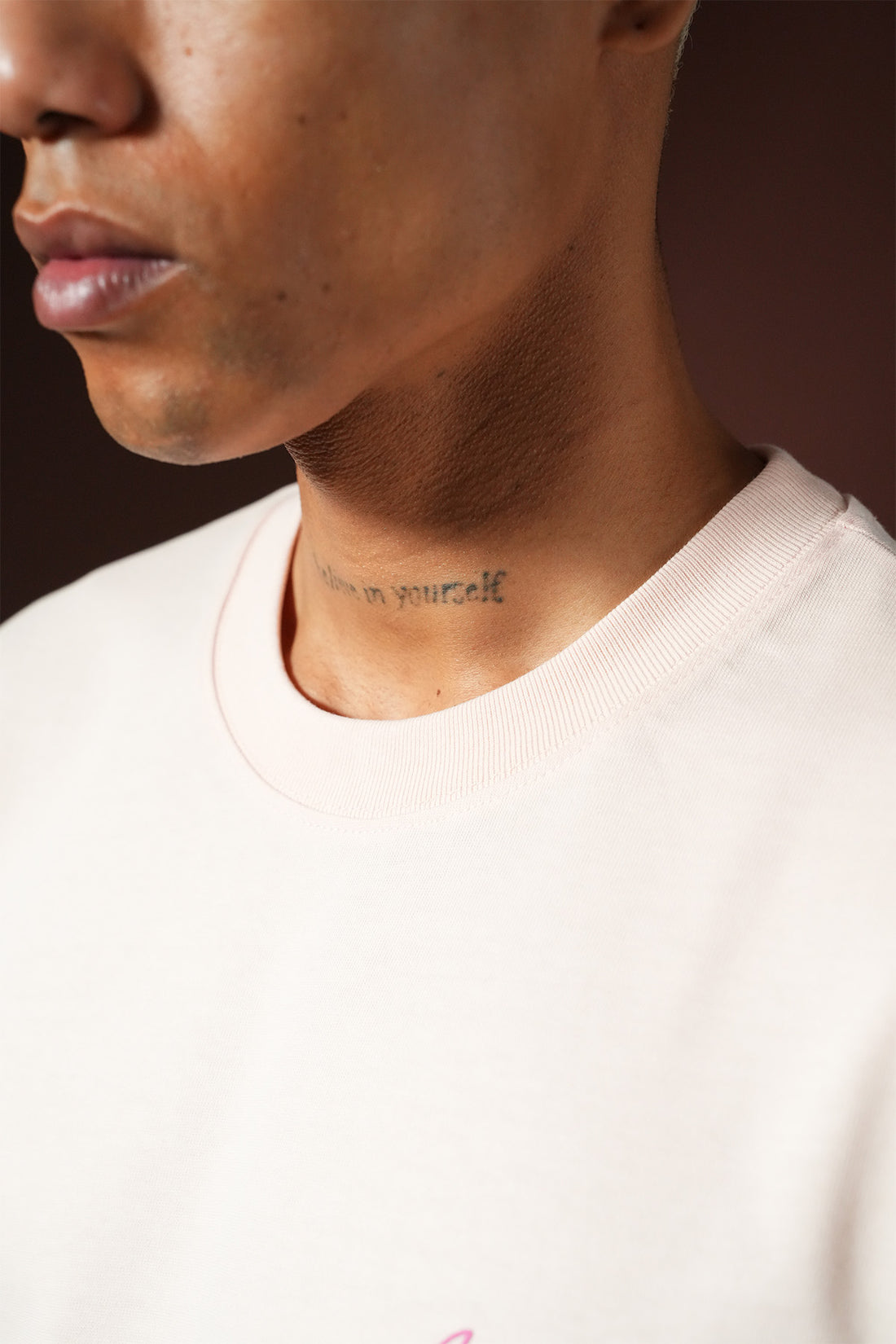 Übergroßes T-Shirt OM-027