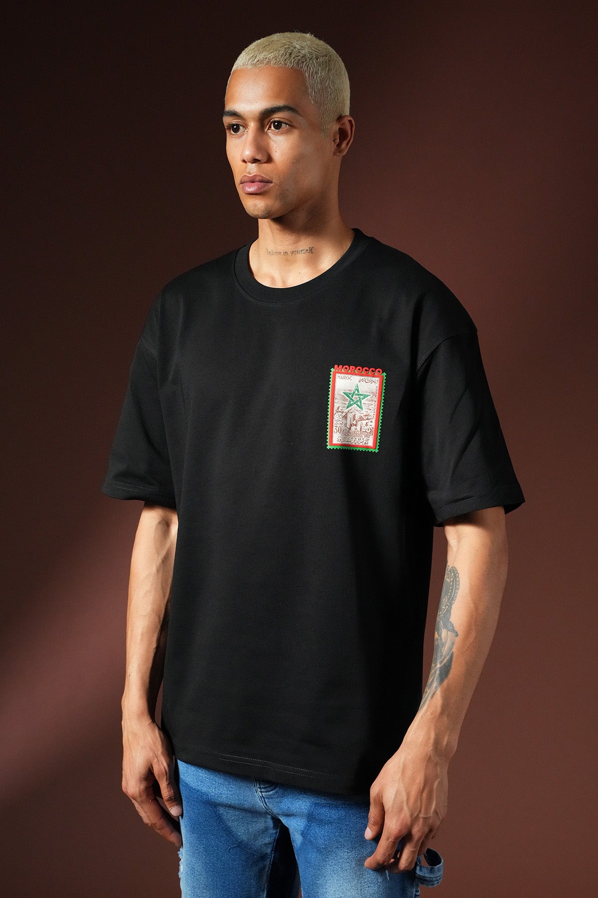 Übergroßes T-Shirt OM-023