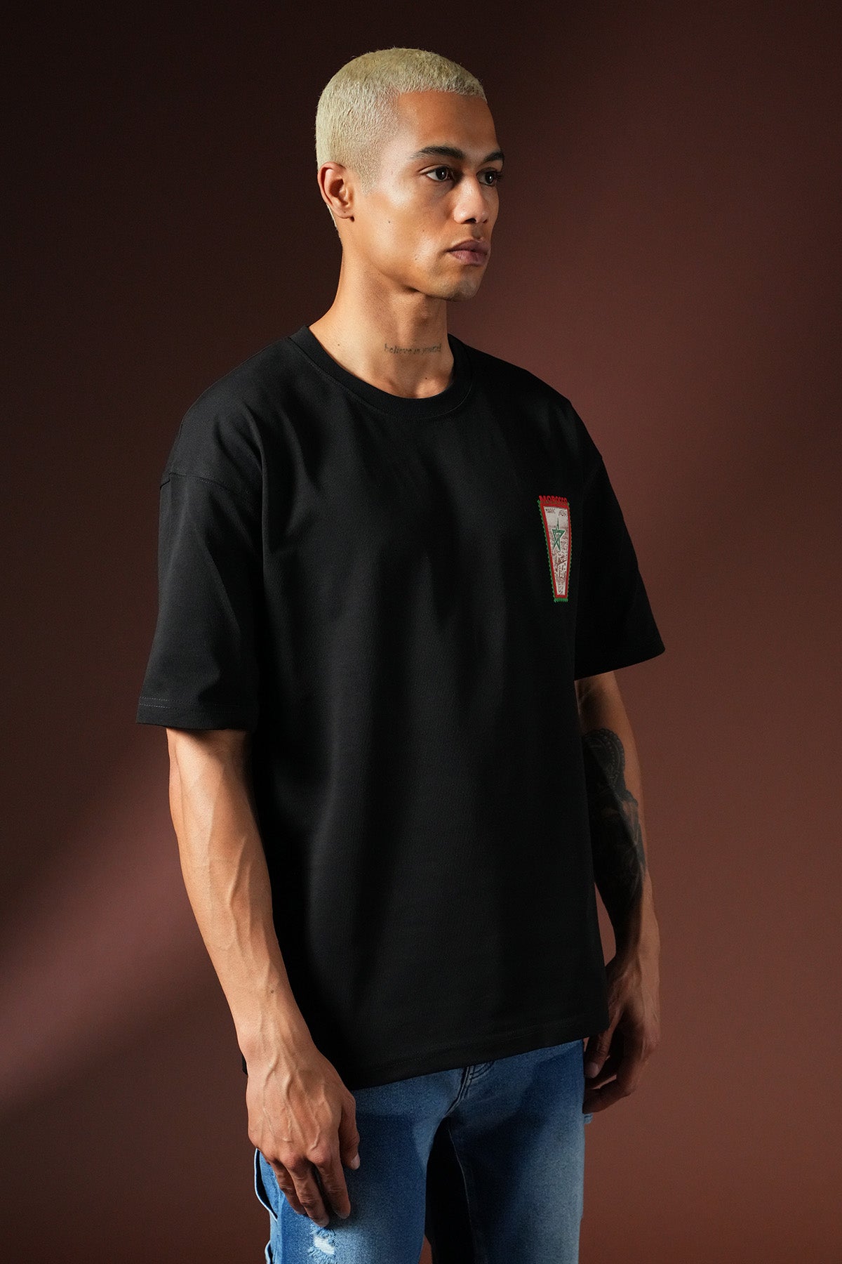 Übergroßes T-Shirt OM-023