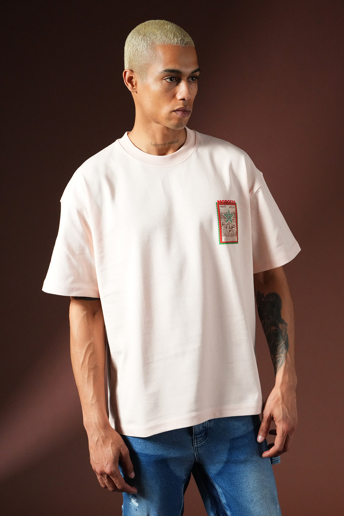 Übergroßes T-Shirt OM-023