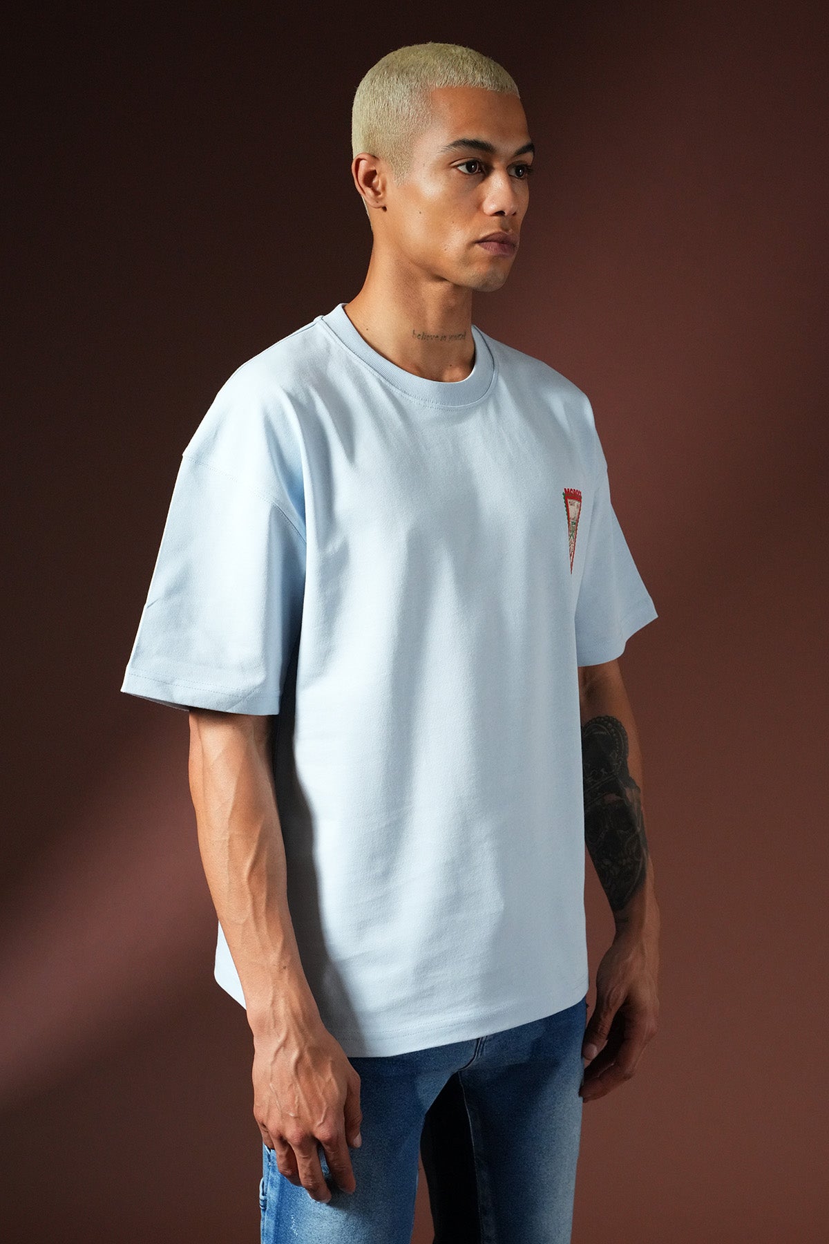 Übergroßes T-Shirt OM-023