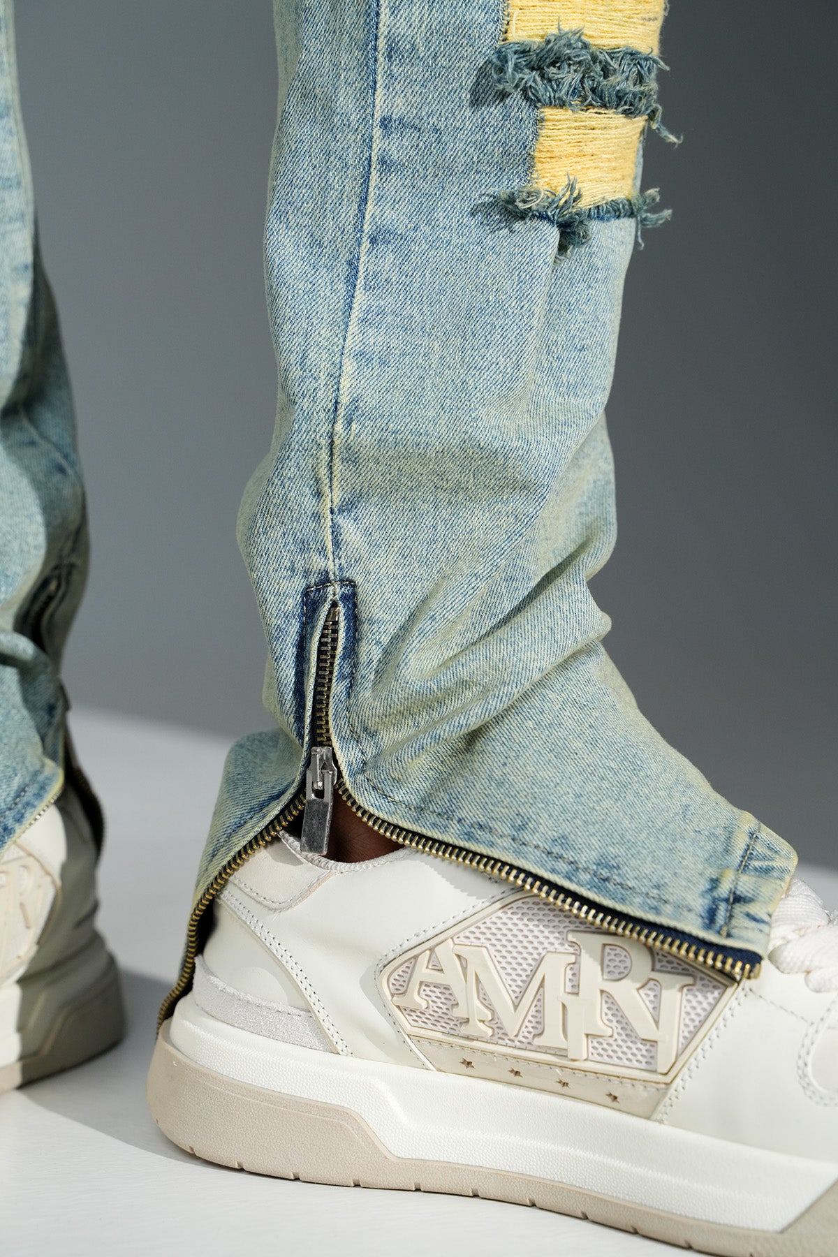 JEAN ZIPPED LL2000381