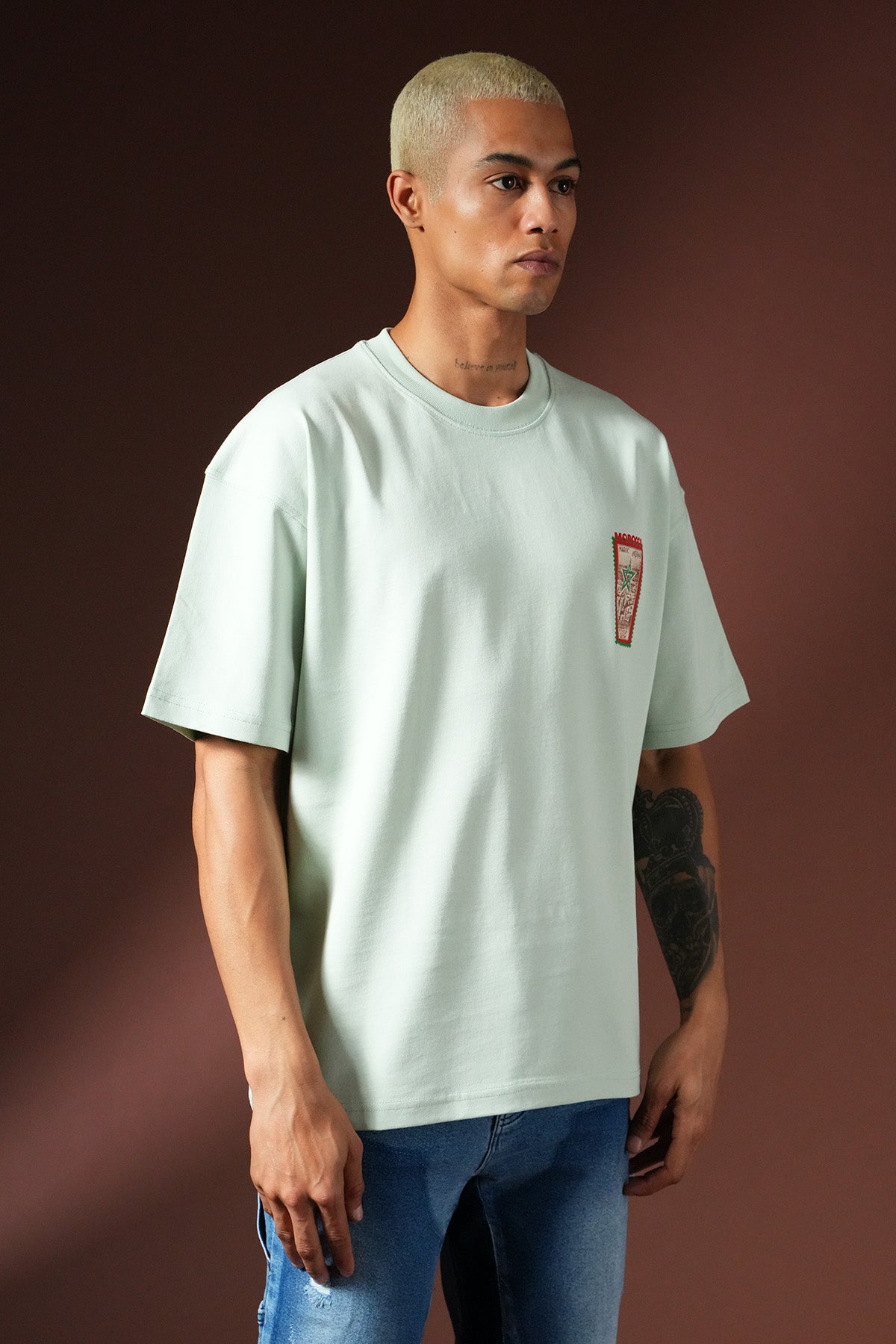 Übergroßes T-Shirt OM-023