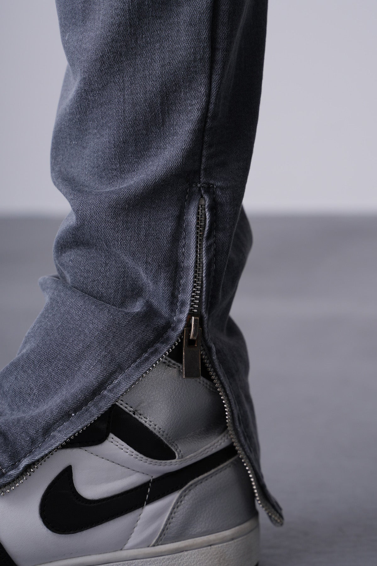 JEAN ZIPPED LL2000309