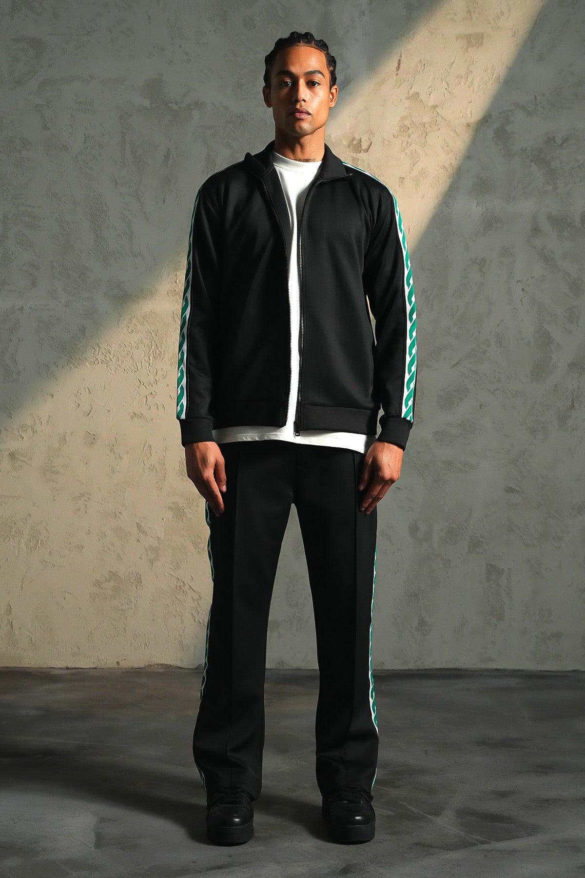 ENSEMBLE REGULAR FIT LL110003
