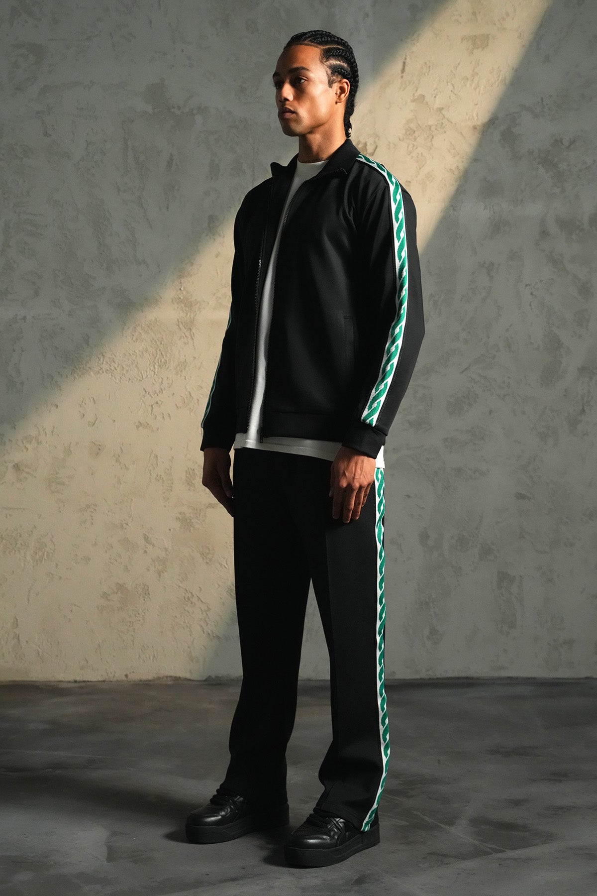 ENSEMBLE REGULAR FIT LL110003