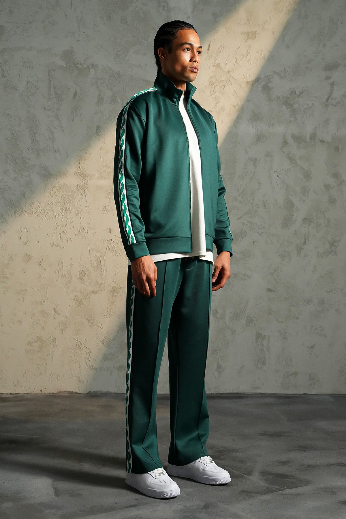 ENSEMBLE REGULAR FIT LL110003
