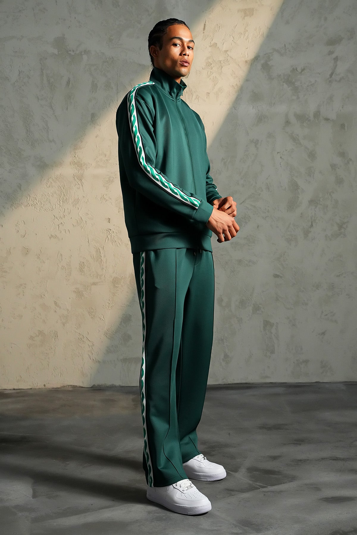 ENSEMBLE REGULAR FIT LL110003