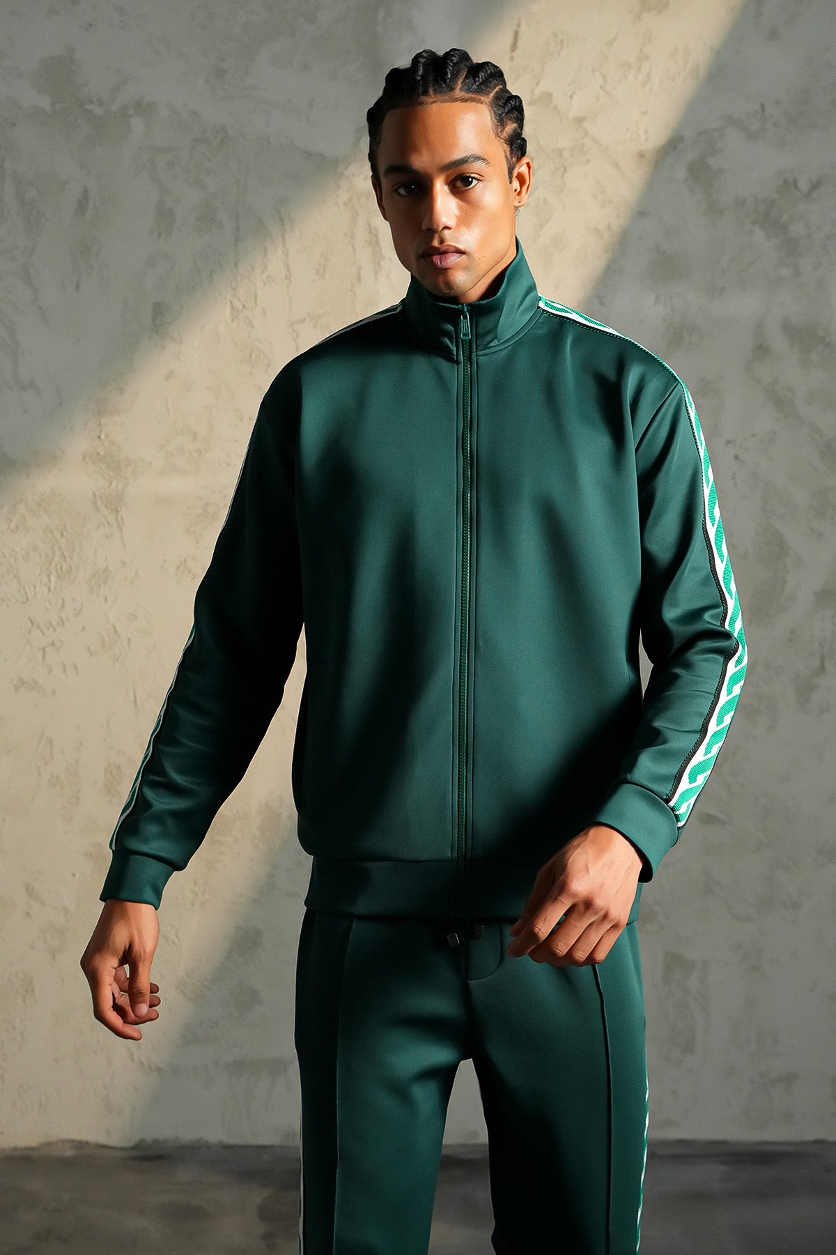 ENSEMBLE REGULAR FIT LL110003
