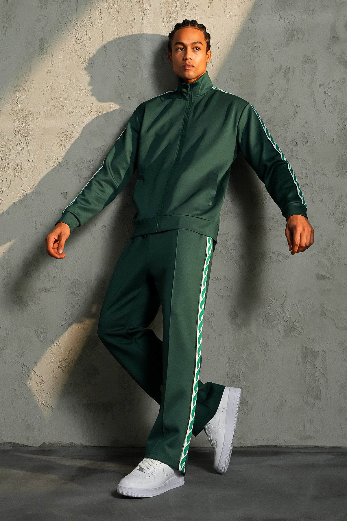 ENSEMBLE REGULAR FIT LL110003