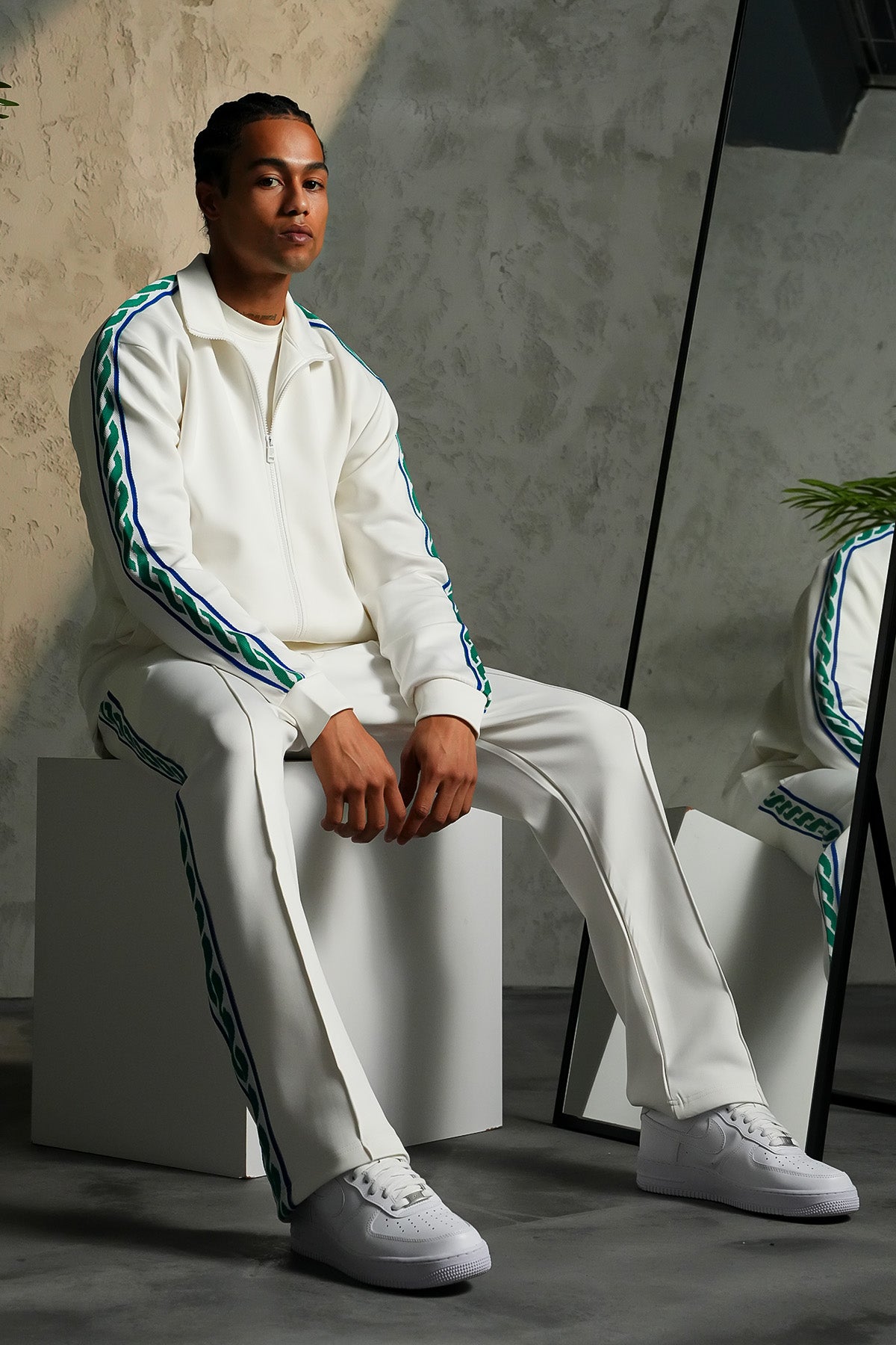 ENSEMBLE REGULAR FIT LL110003