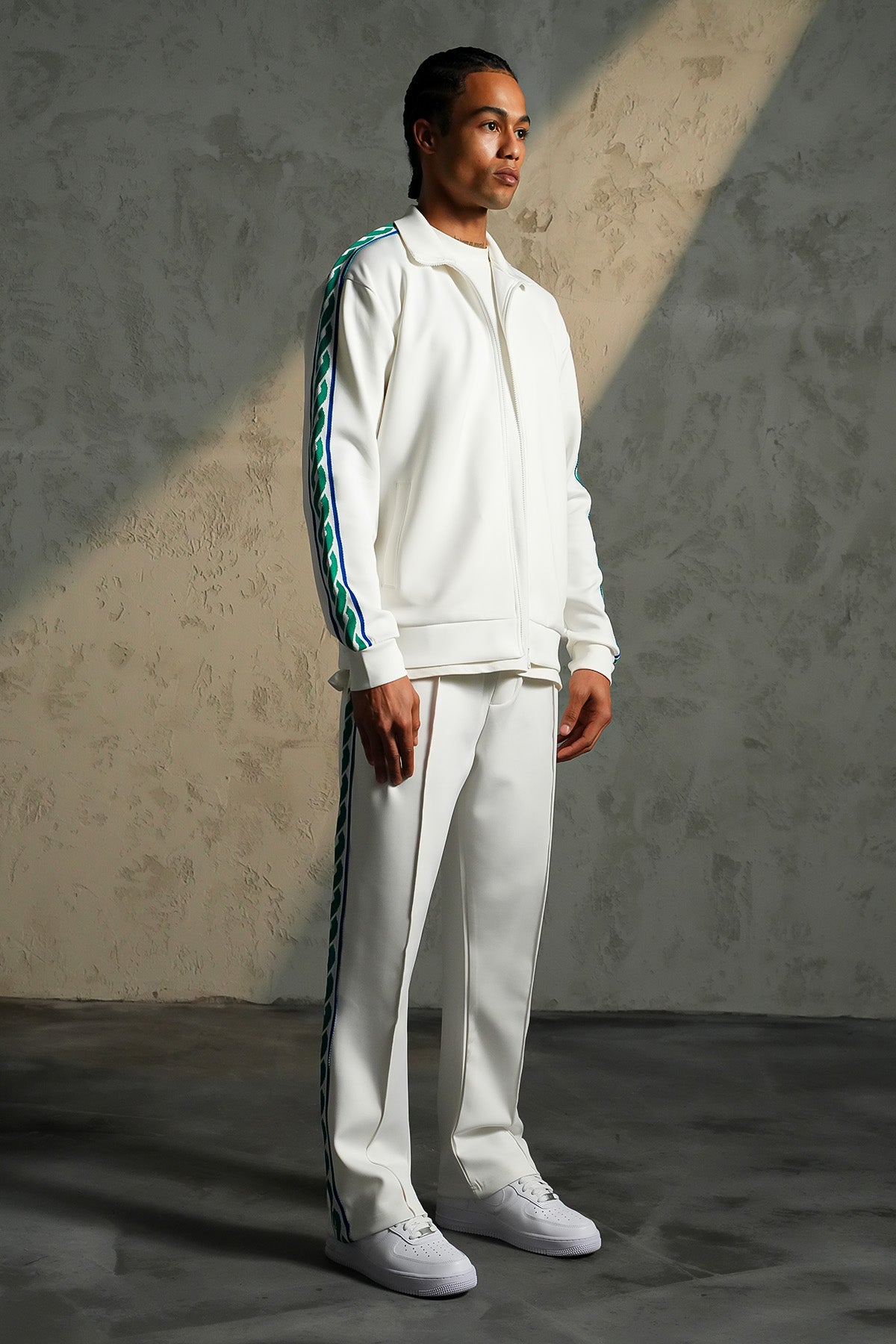 ENSEMBLE REGULAR FIT LL110003