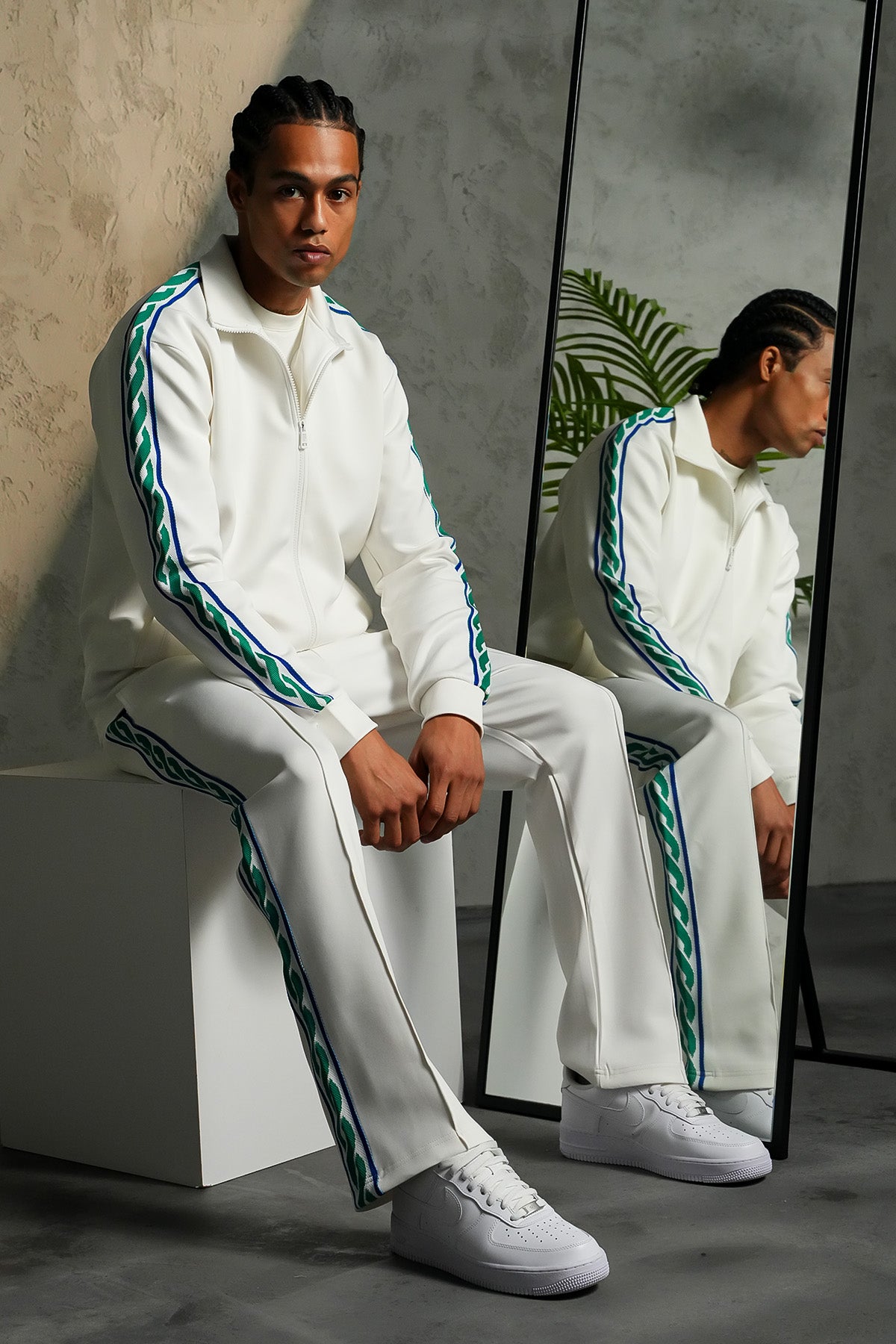 ENSEMBLE REGULAR FIT LL110003