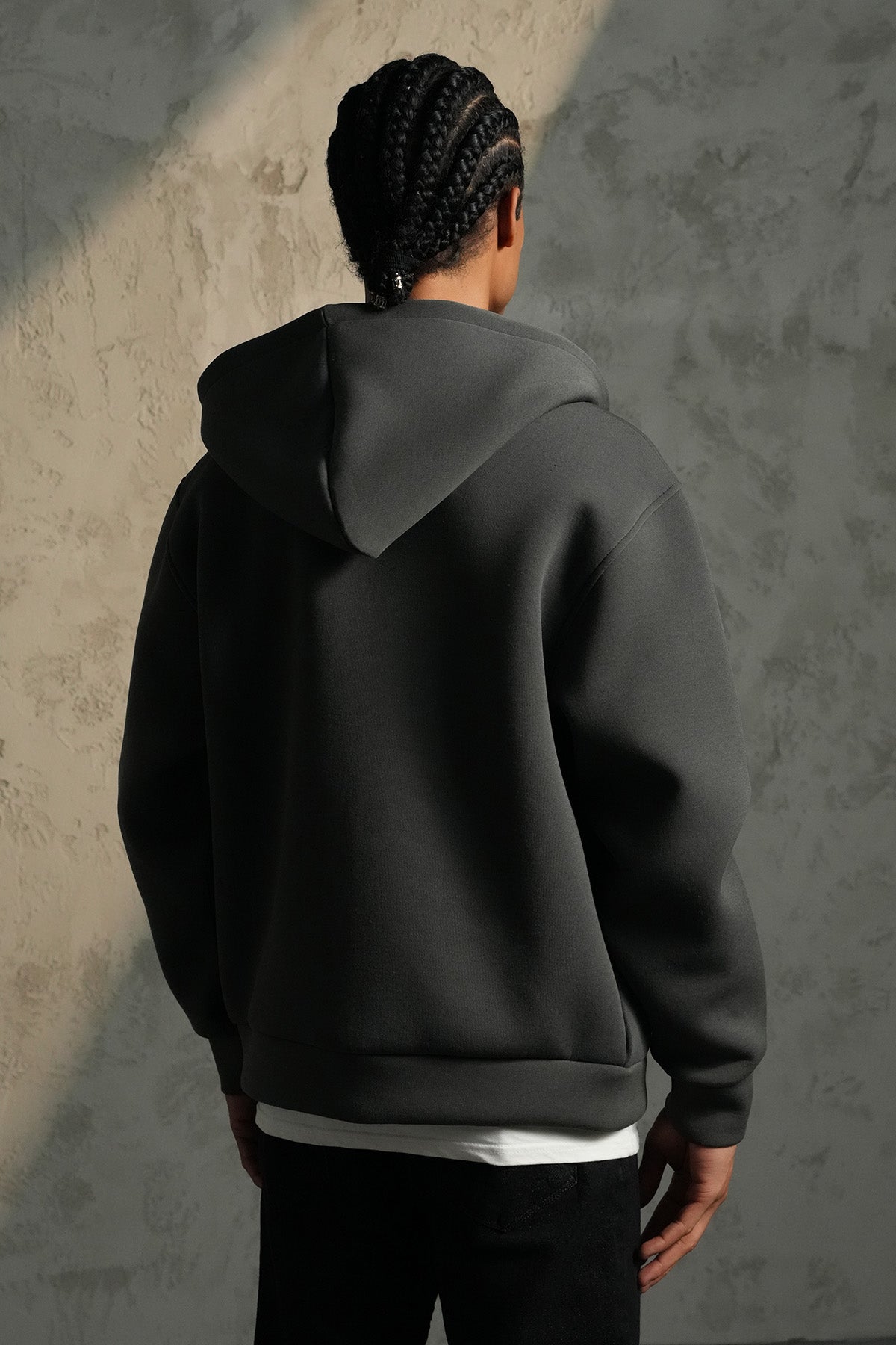 SWEAT À CAPUCHE BASIQUE LP2640