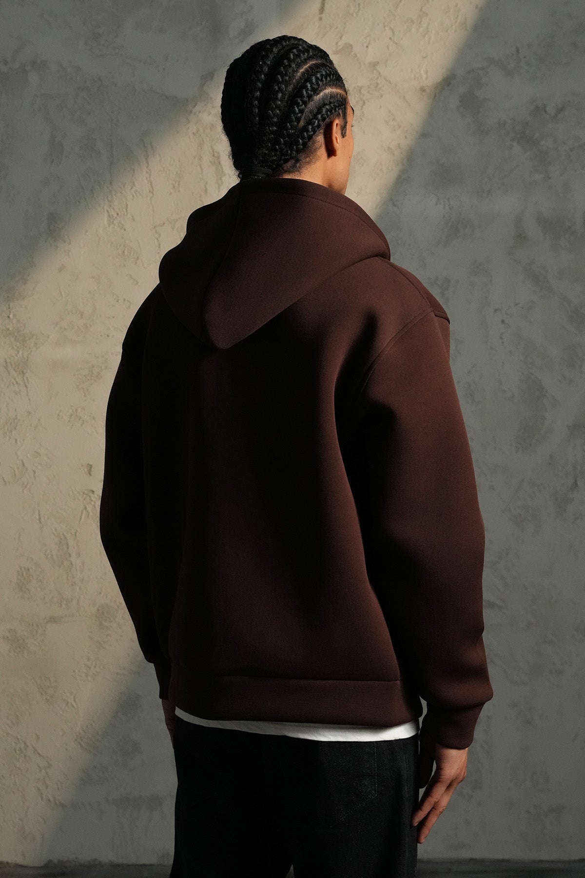 SWEAT À CAPUCHE BASIQUE LP2640