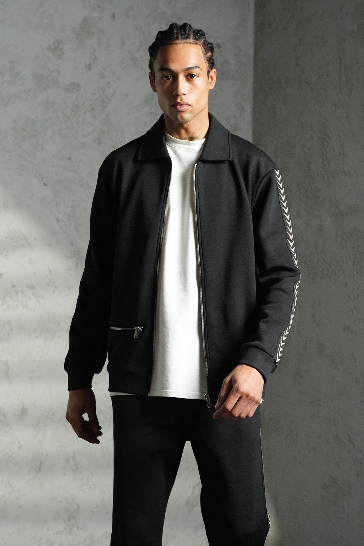 ENSEMBLE REGULAR FIT LL110029