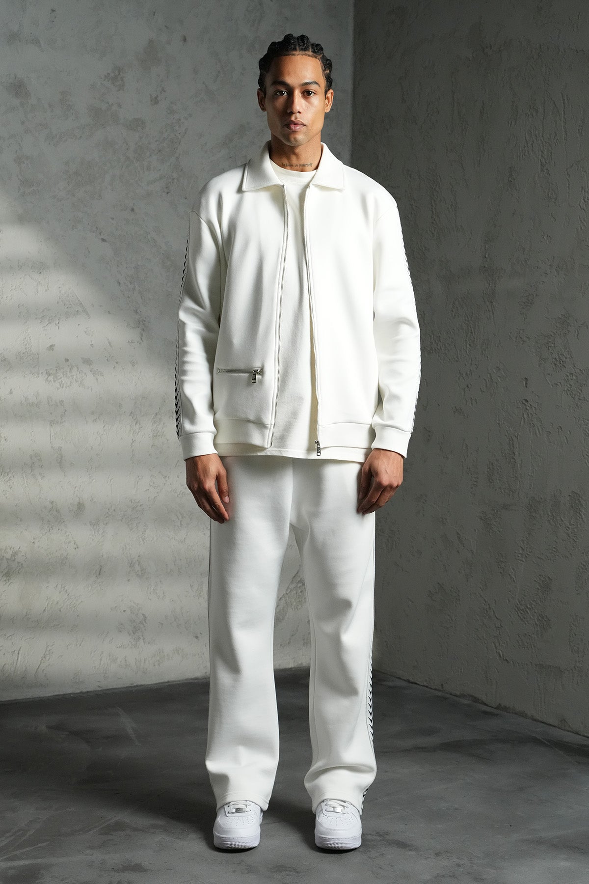 ENSEMBLE REGULAR FIT LL110029