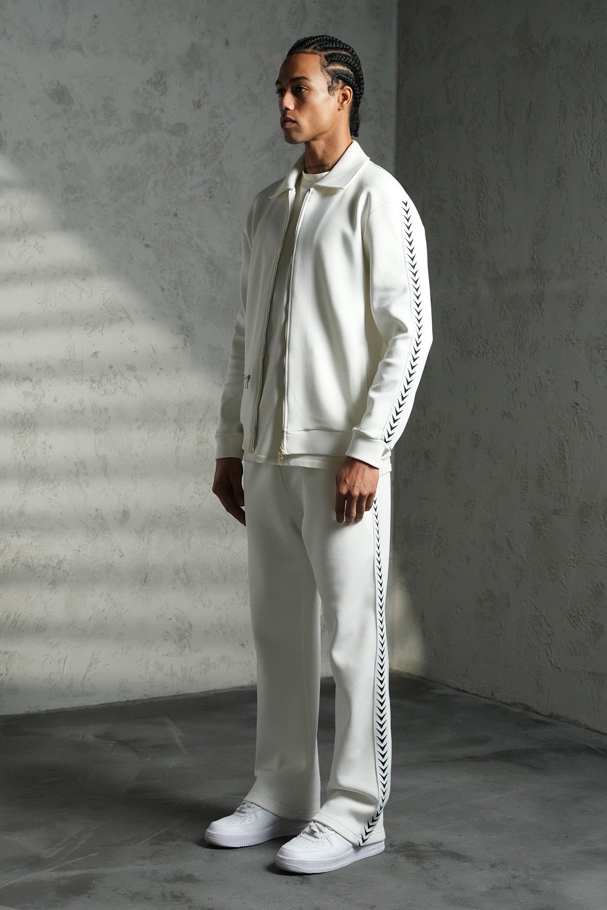 ENSEMBLE REGULAR FIT LL110029