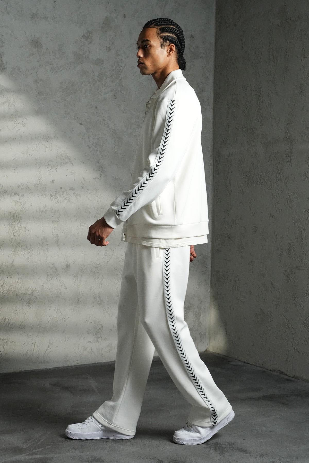 ENSEMBLE REGULAR FIT LL110029