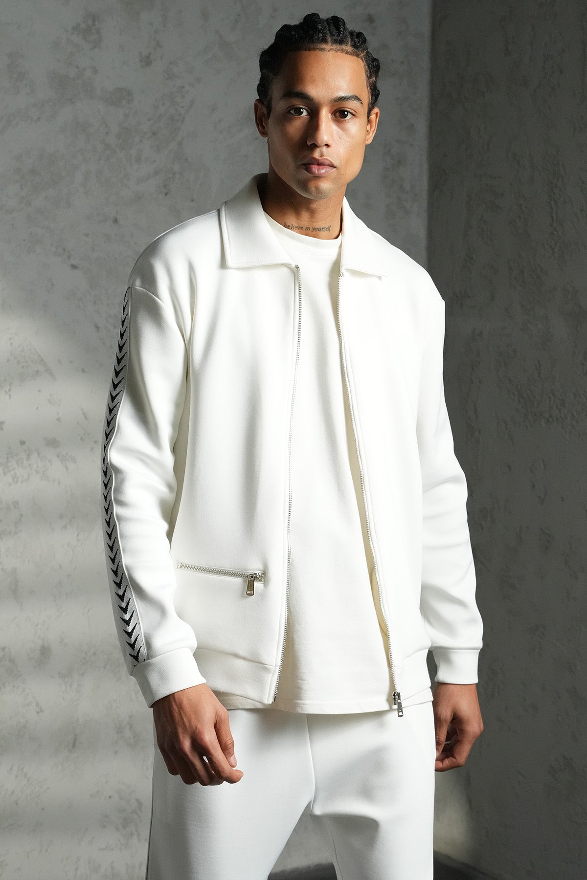 ENSEMBLE REGULAR FIT LL110029