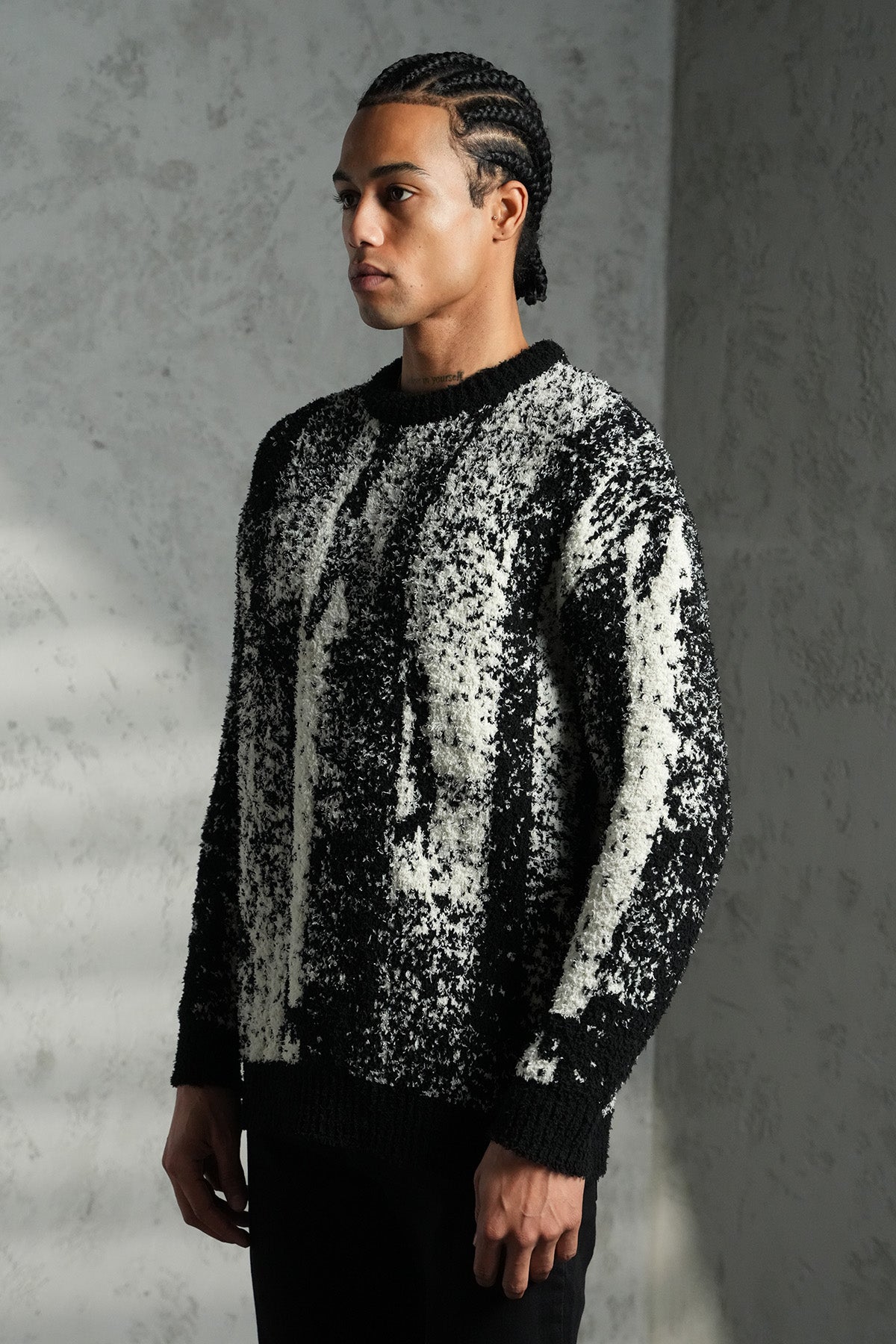 PULL TEXTURÉ COUPE DÉCONTRACTÉE LL061007