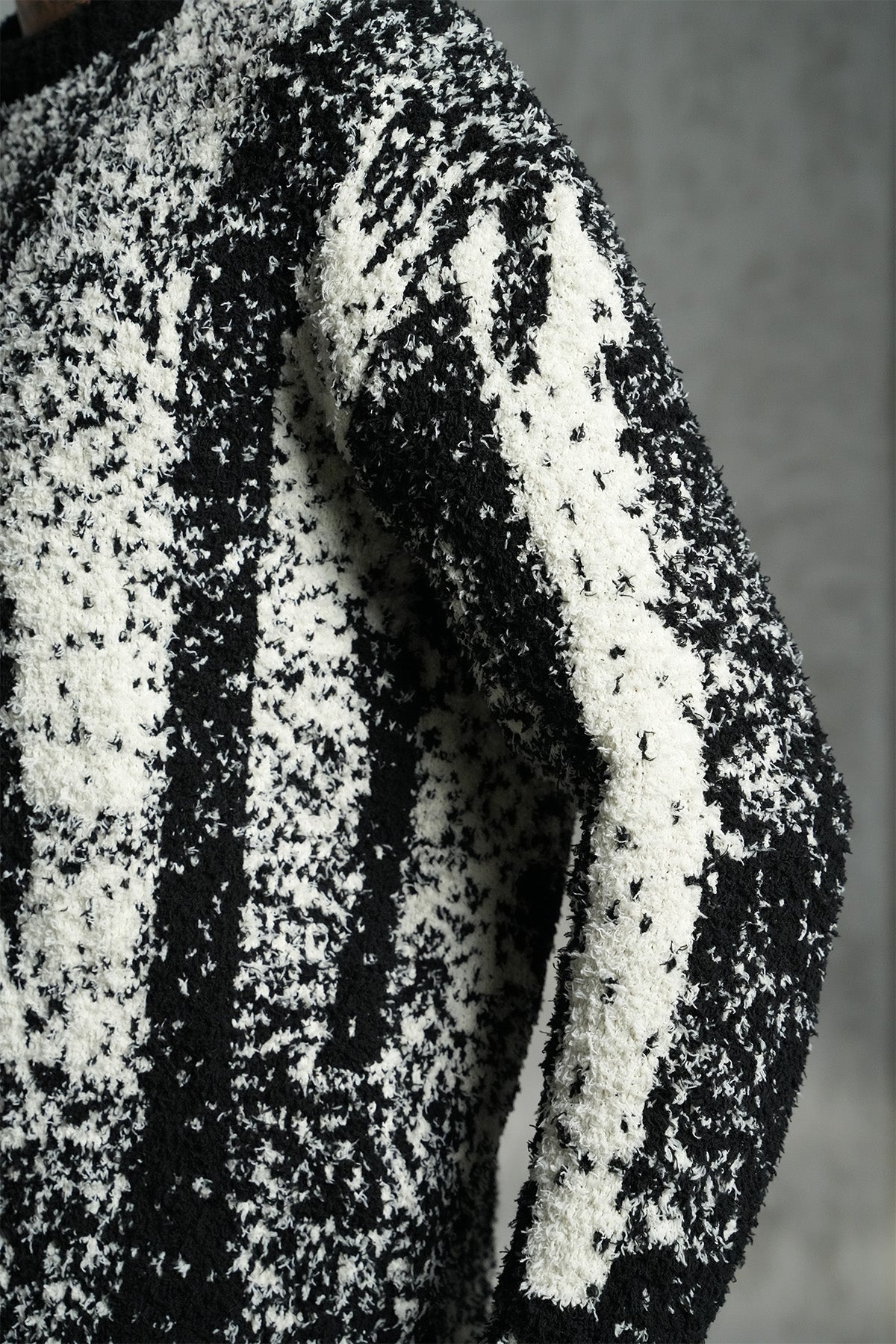 PULL TEXTURÉ COUPE DÉCONTRACTÉE LL061007