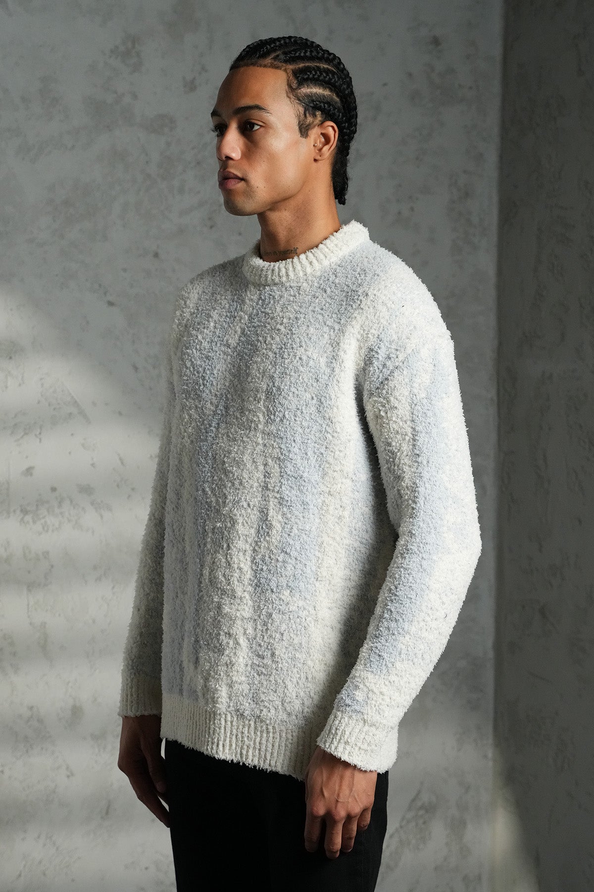PULL TEXTURÉ COUPE DÉCONTRACTÉE LL061007