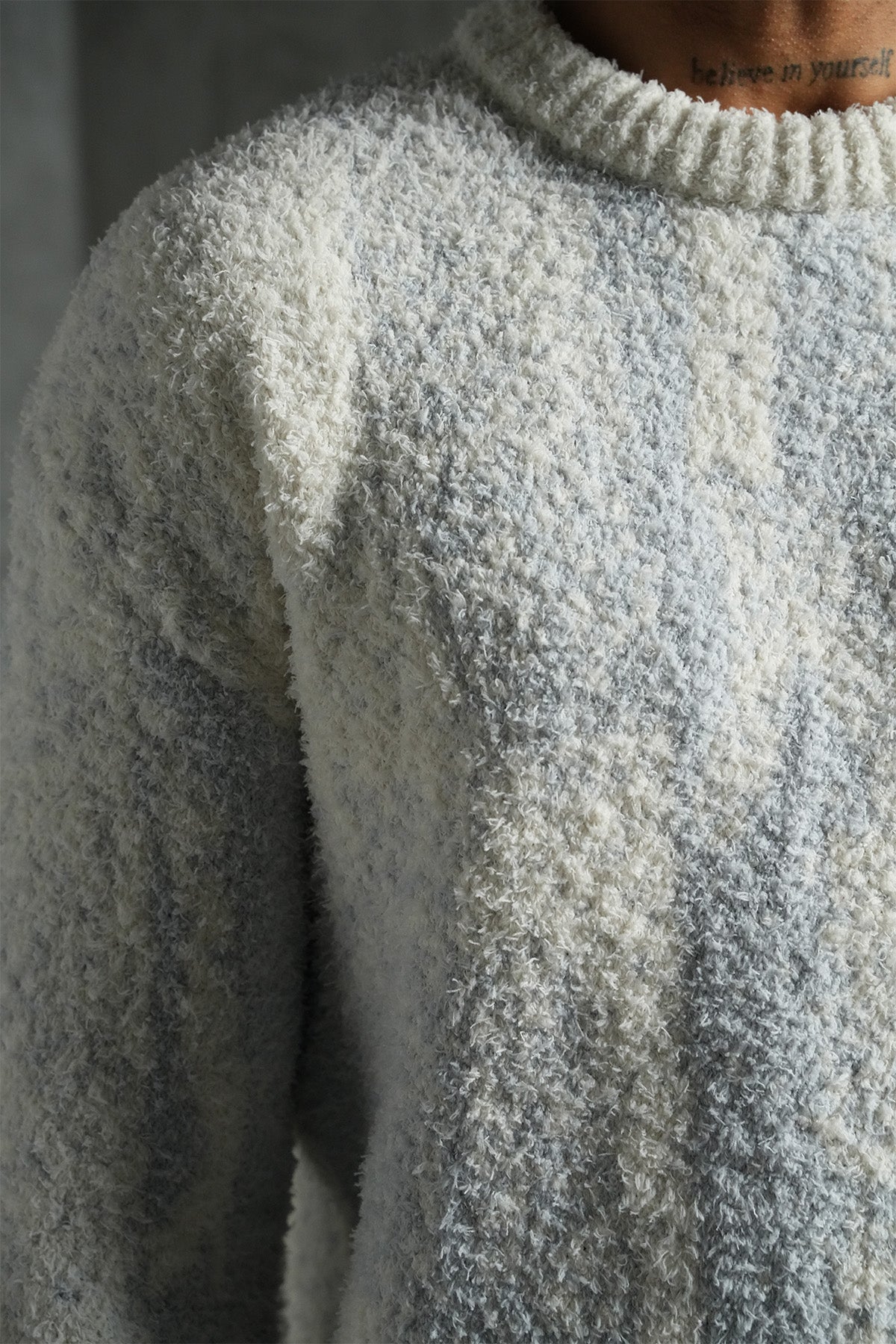 PULL TEXTURÉ COUPE DÉCONTRACTÉE LL061007