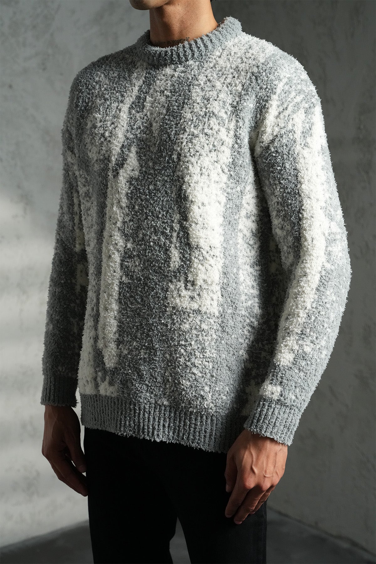 PULL TEXTURÉ COUPE DÉCONTRACTÉE LL061007