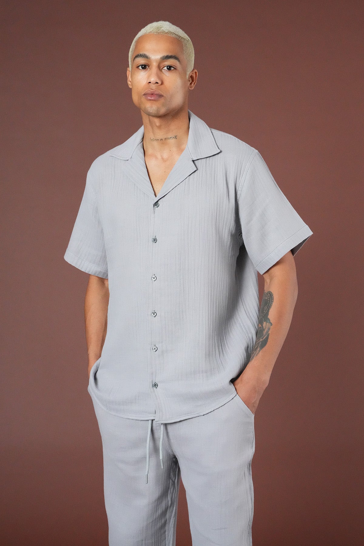 Ensemble chemise et pantalon H0002