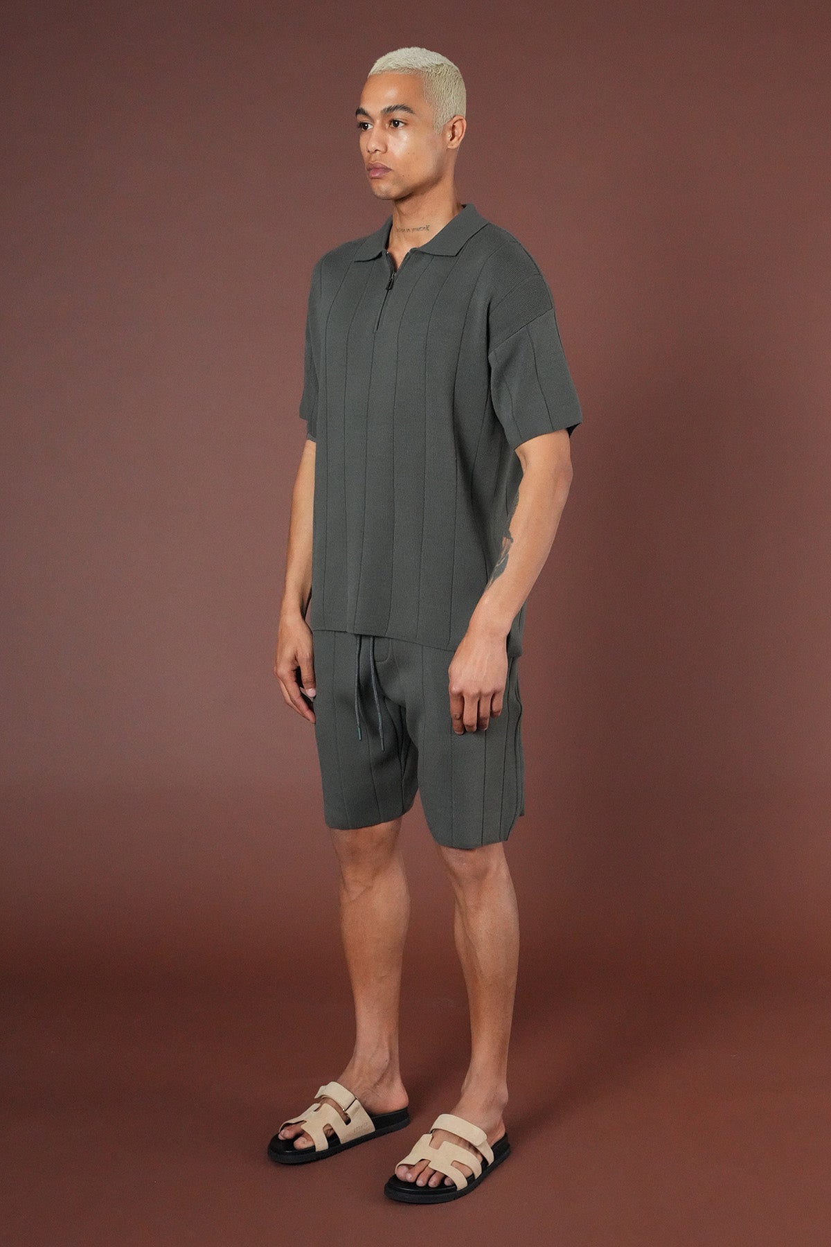 Ensemble tricot t-shirt et short LL061054