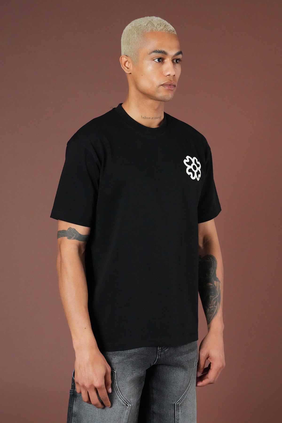 T-shirt homme avec applique fleur devant et dos LL1100161